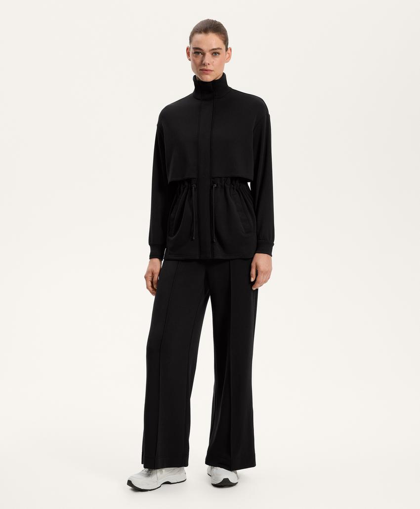 Длинный мягкий пиджак из модала с карманами