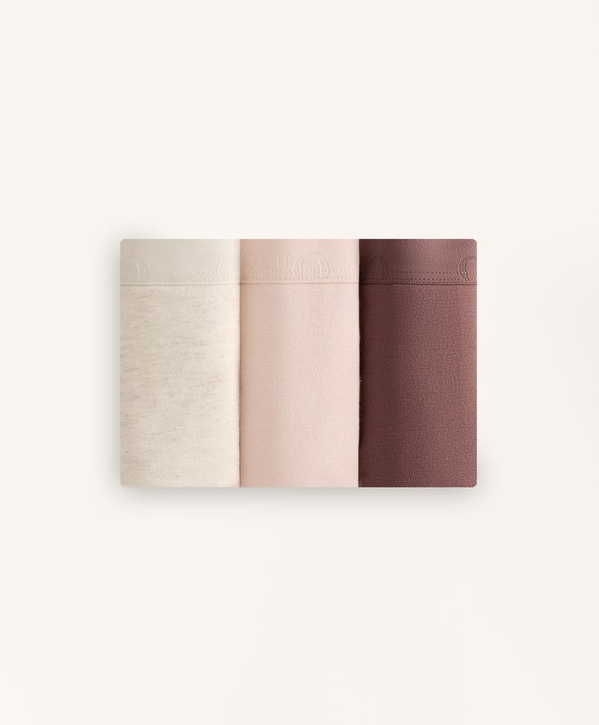 Тройной хлопковый комплект классических трусиков с логотипом