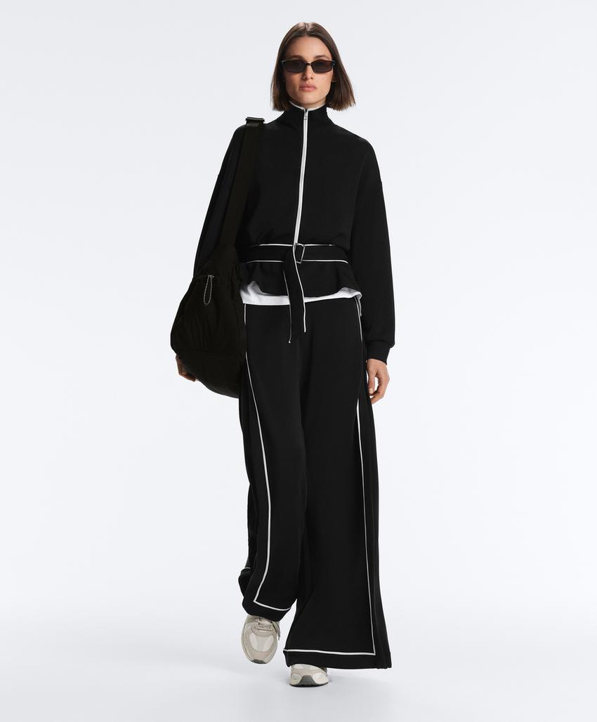 Куртка с мягкими вставками из модала