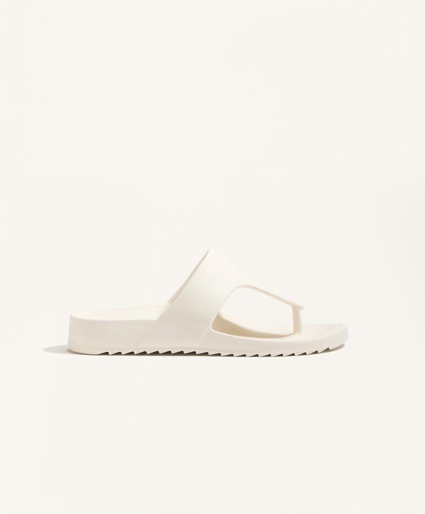 Сандалии для пляжа с t-образными ремешками