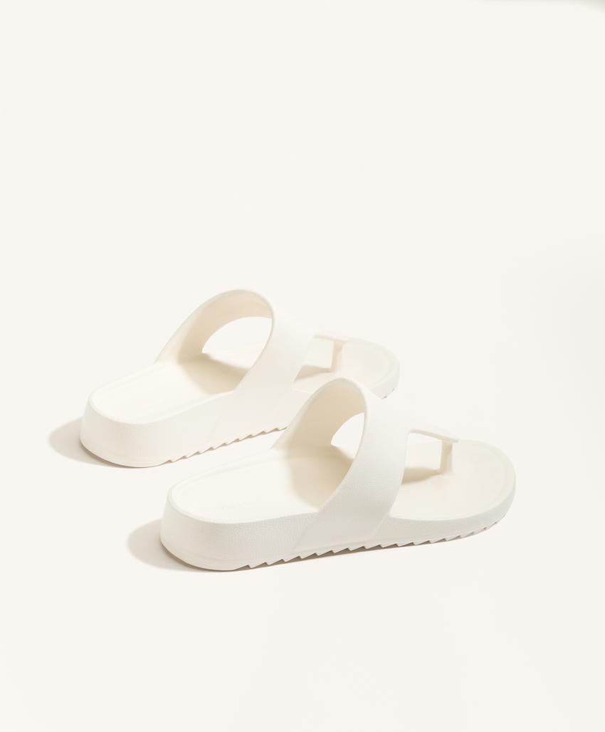 Сандалии для пляжа с t-образными ремешками