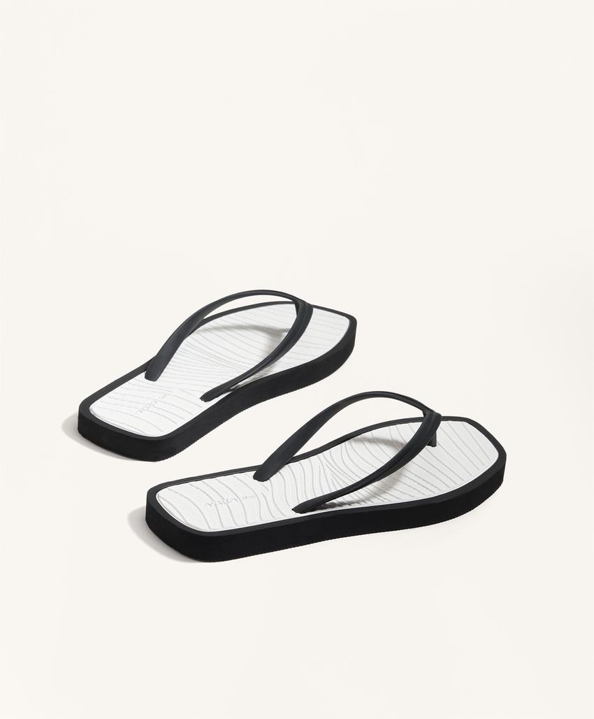 Сандалии для пляжного отдыха с текстурой