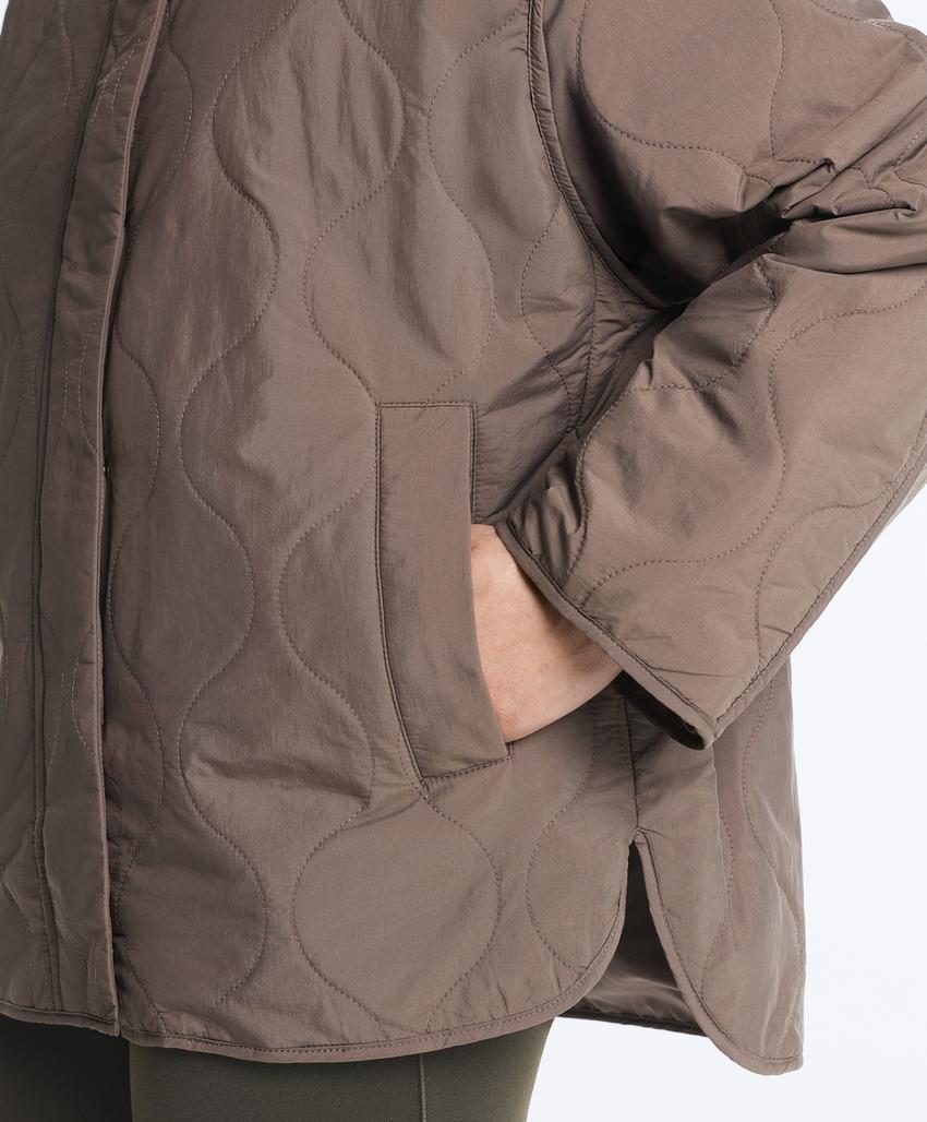 Утепленный пуховик с водоотталкивающим покрытием из fellex® aerogel