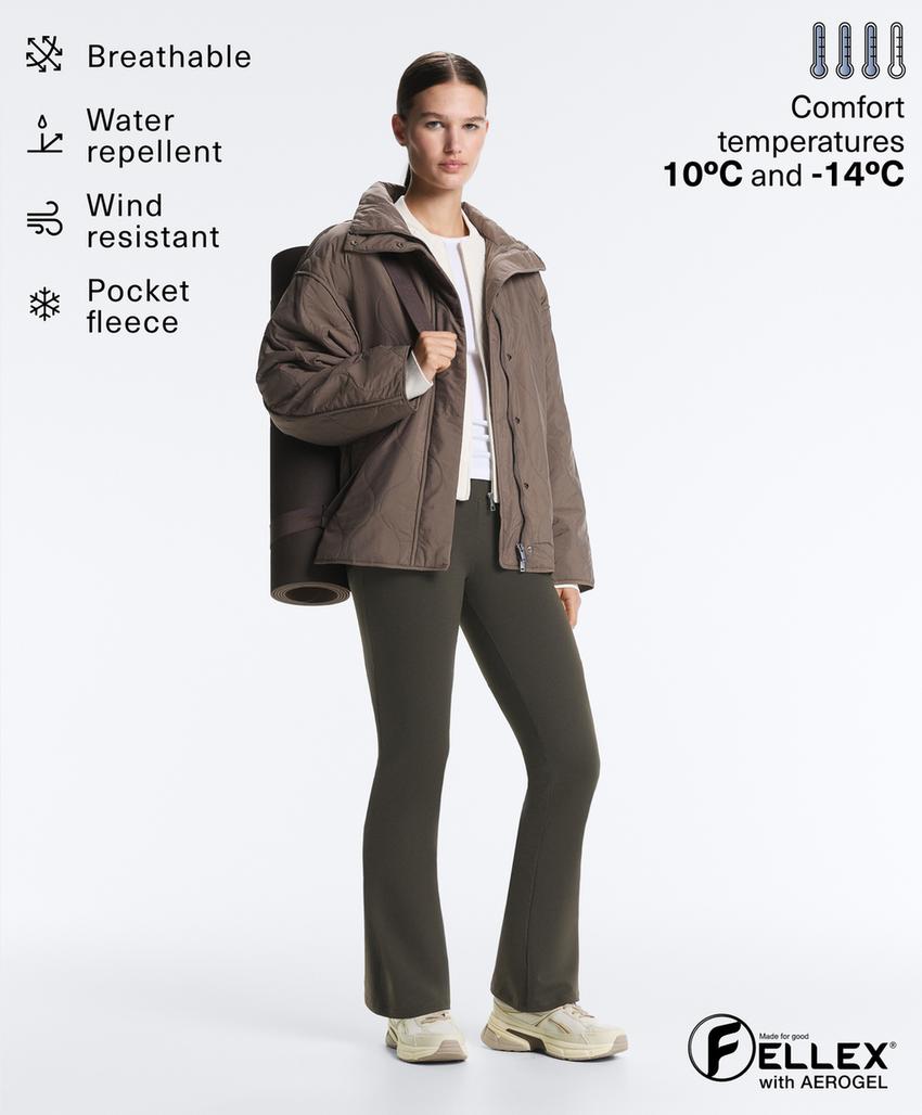 Утепленный пуховик с водоотталкивающим покрытием из fellex® aerogel
