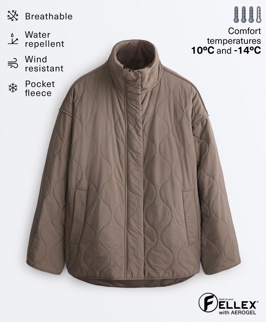 Утепленный пуховик с водоотталкивающим покрытием из fellex® aerogel