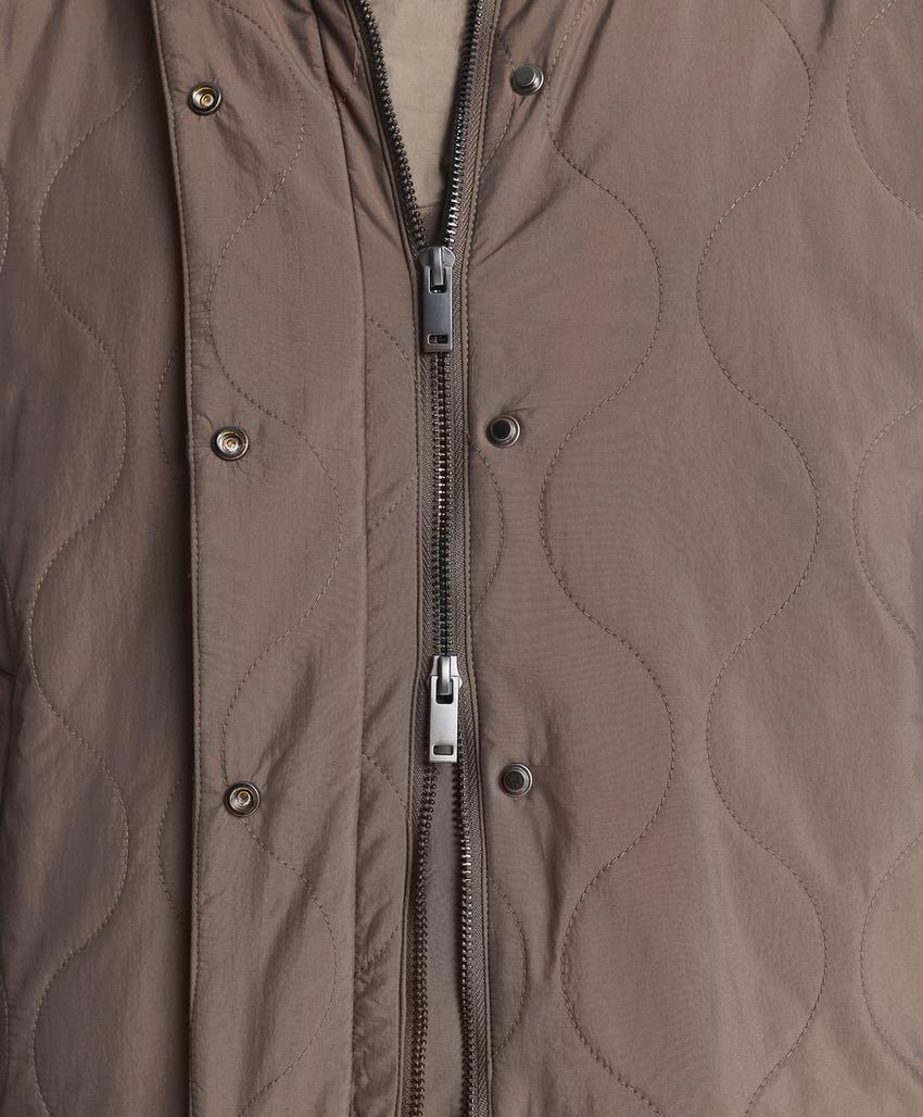 Утепленный пуховик с водоотталкивающим покрытием из fellex® aerogel