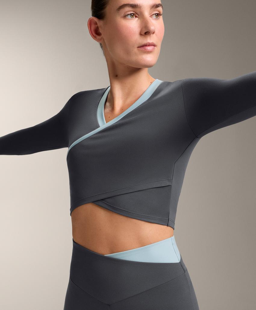 Футболка с длинным рукавом comfortlux с контрастной отделкой