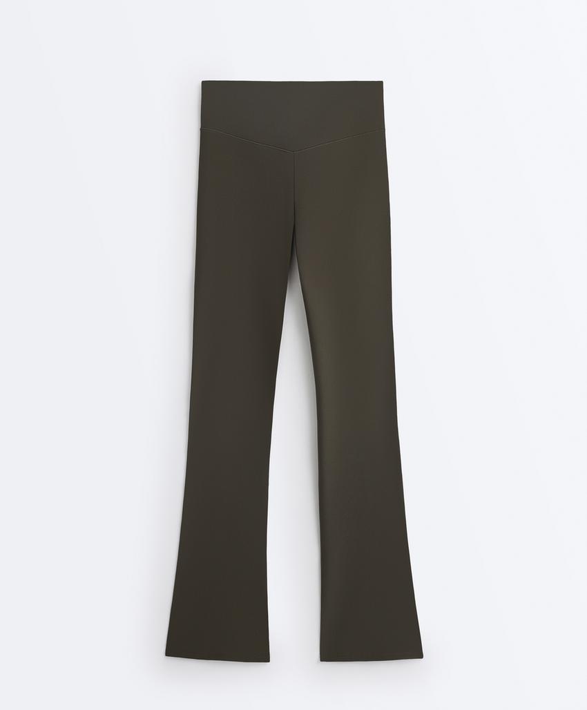 Брюки со средней посадкой и широкими штанинами evermove