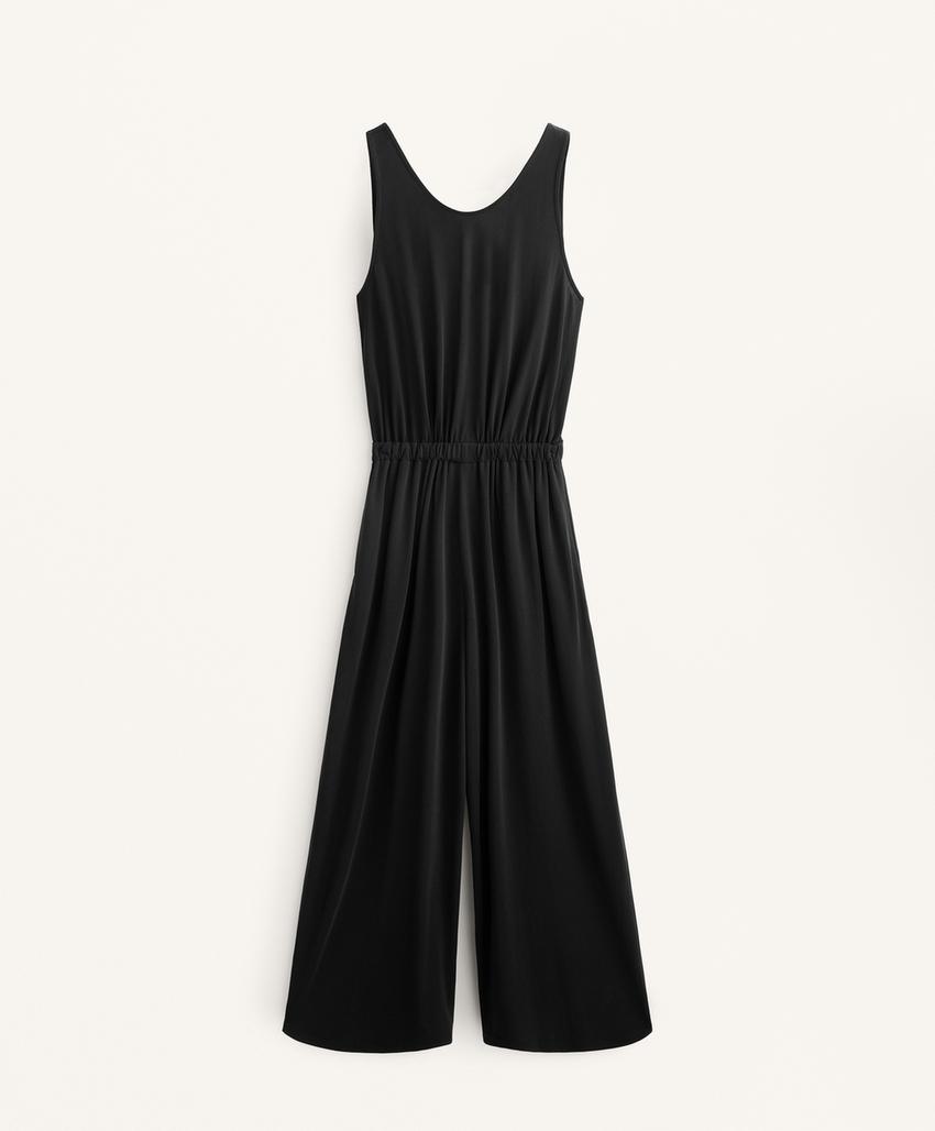 Миди-комбинезон с завышенной талией и перекрестным декольте из модала