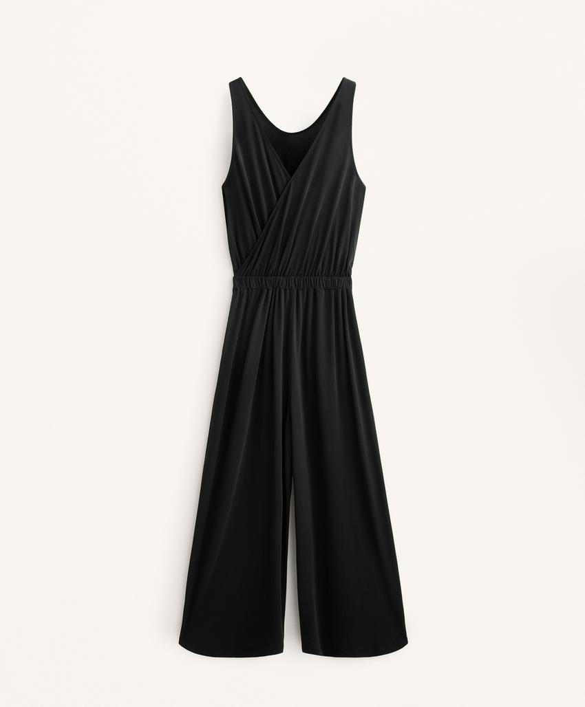 Миди-комбинезон с завышенной талией и перекрестным декольте из модала