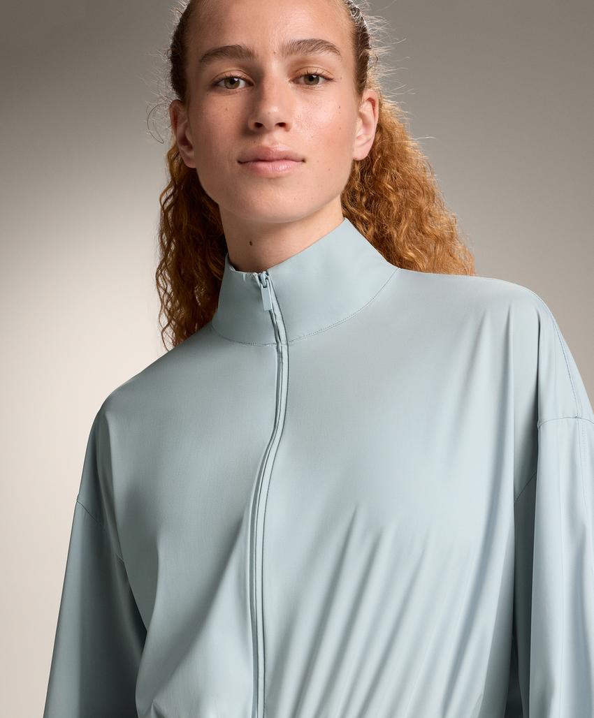 Куртка light touch с прохладным прикосновением