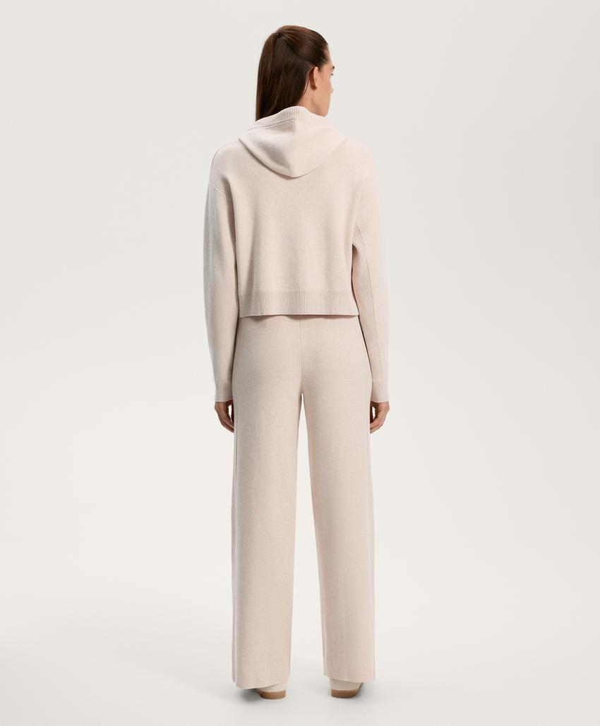 Вязаная куртка с капюшоном