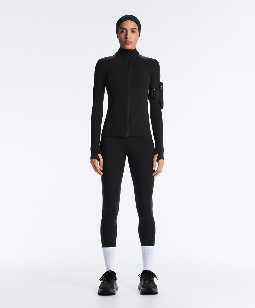 Легкая теплая техническая куртка