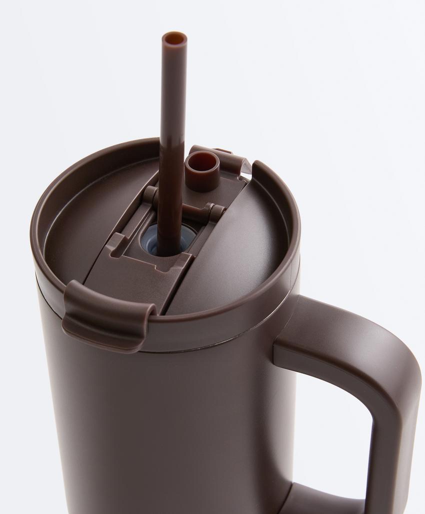 Garrafa-caneca com pega