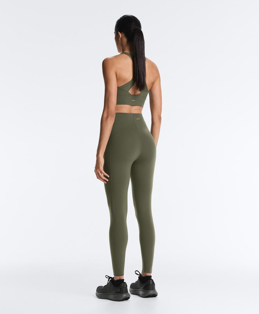 Light Touch medium-support crossover back bra