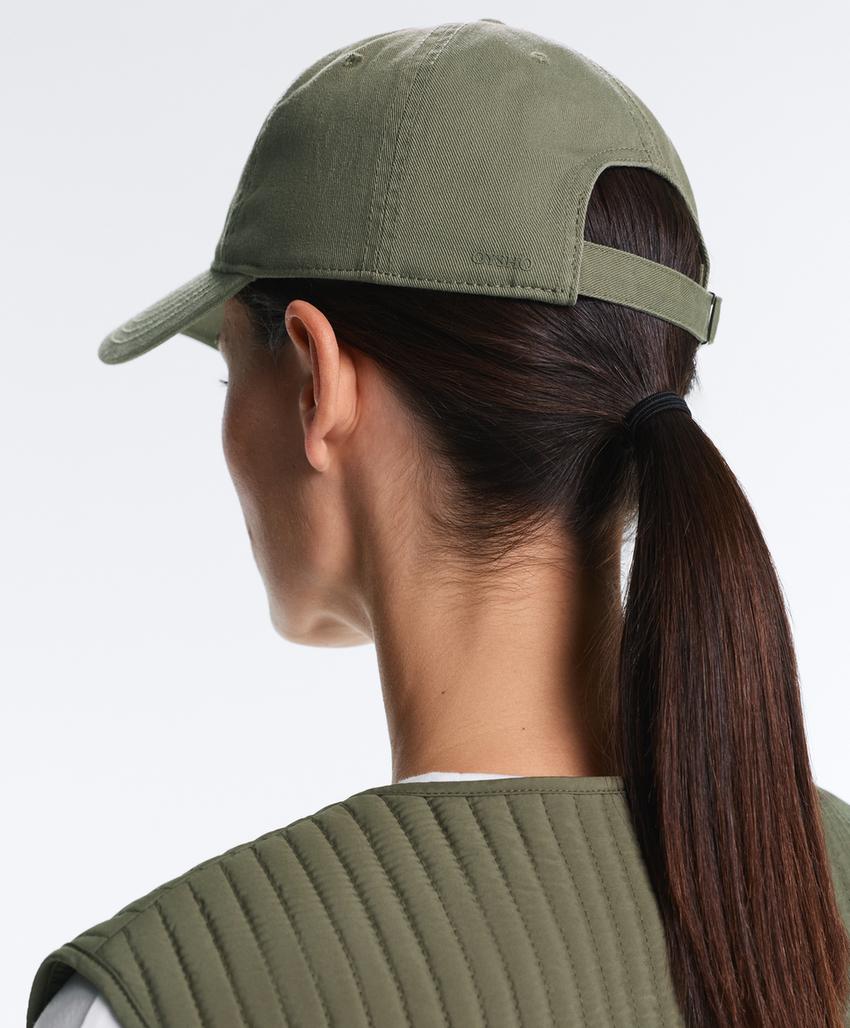 Кепка с эффектом износа