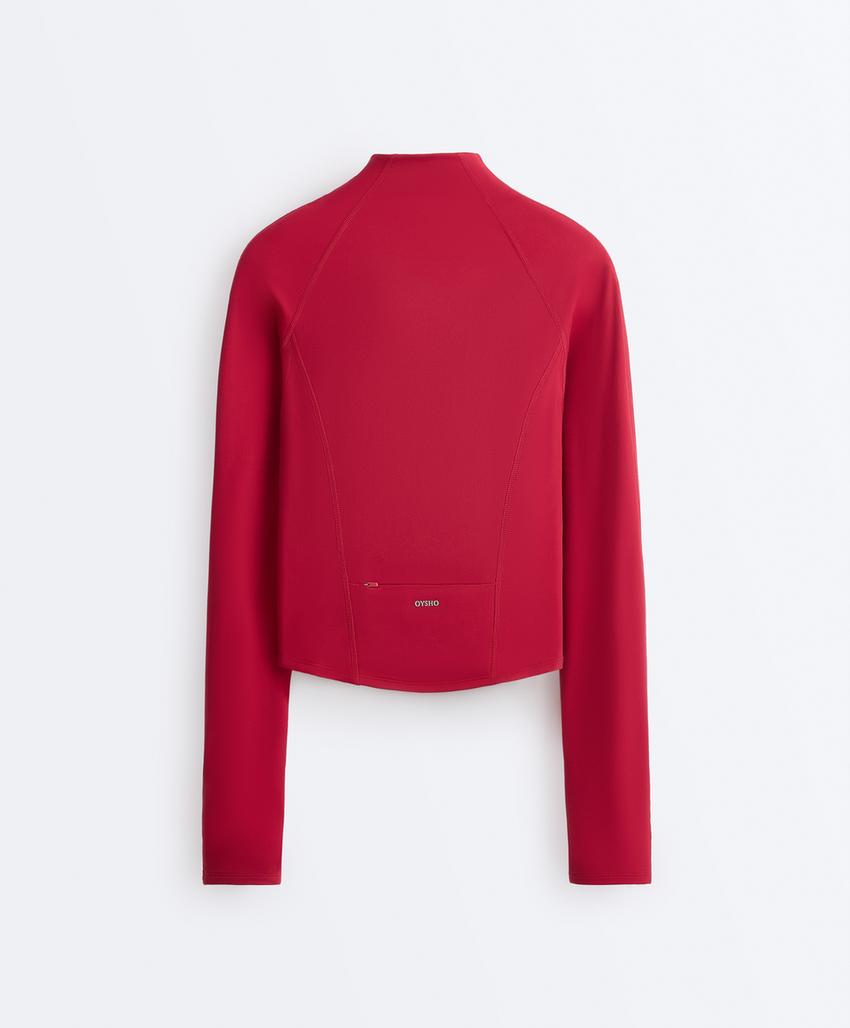 Легкая и теплая высокотехнологичная куртка с отстрочкой