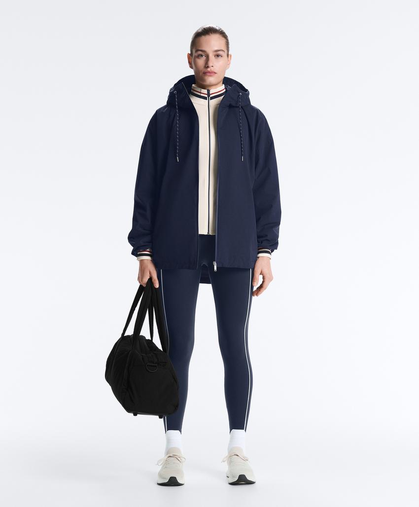 Легкая теплая техническая резиновая куртка