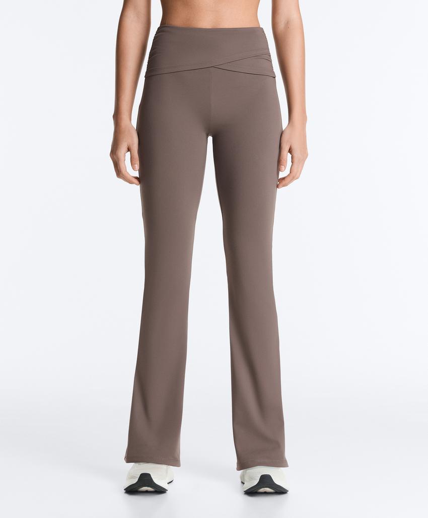 Брюки comfortlux с высокой талией и расклешенными штанинами