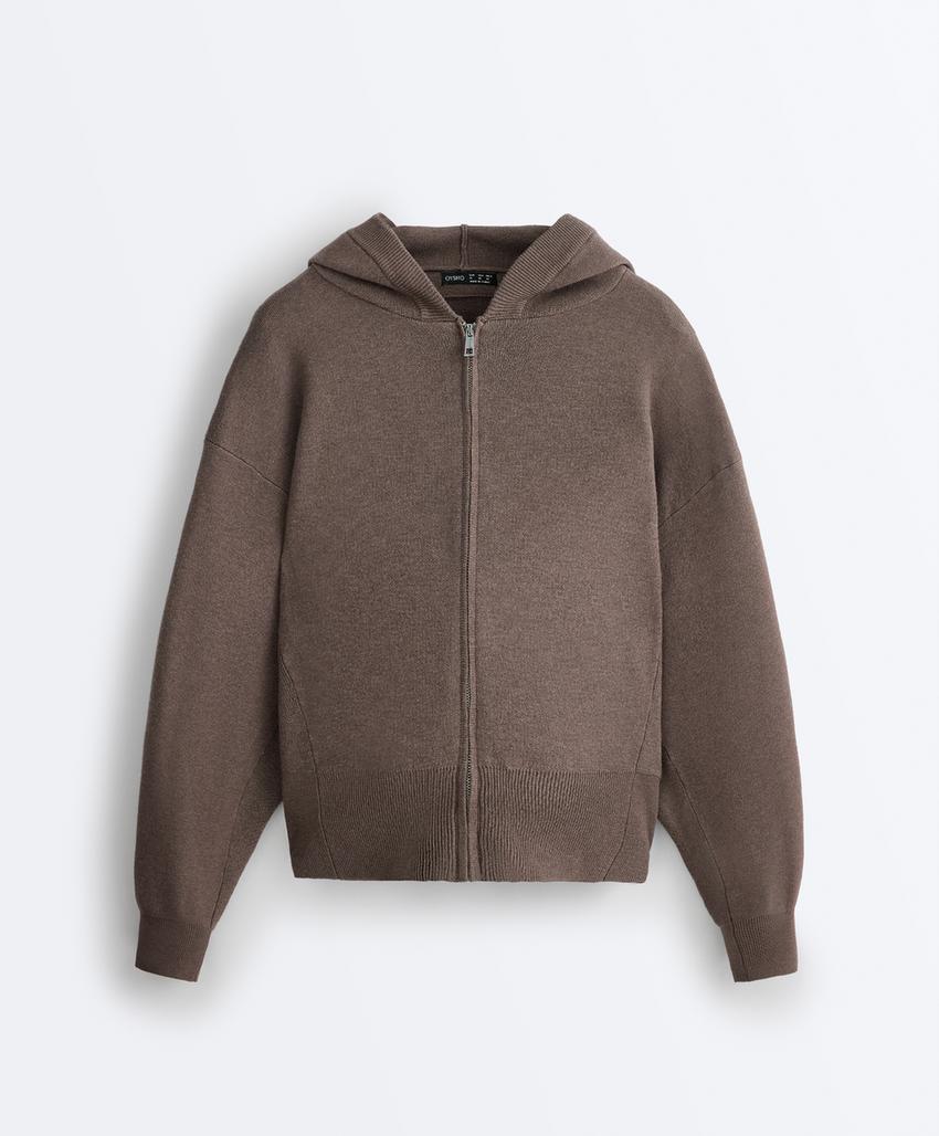 Вязаная куртка с капюшоном, детали по бокам