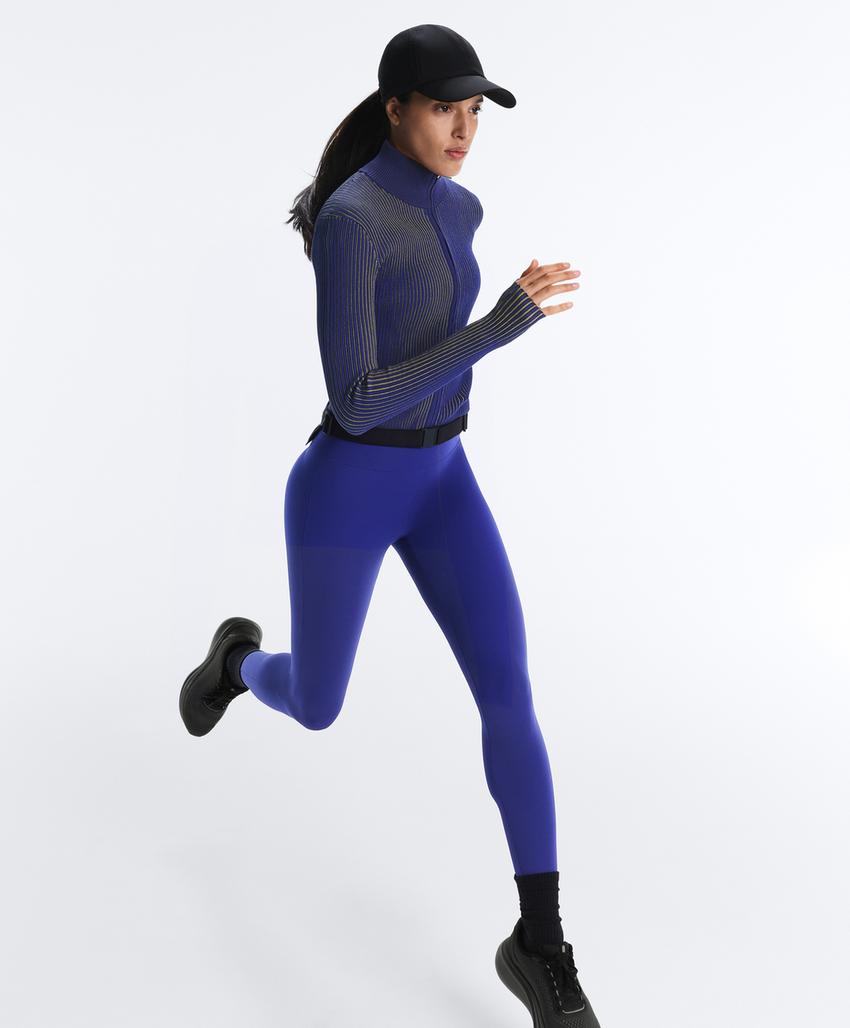 Облегающий жакет из ребристого трикотажа