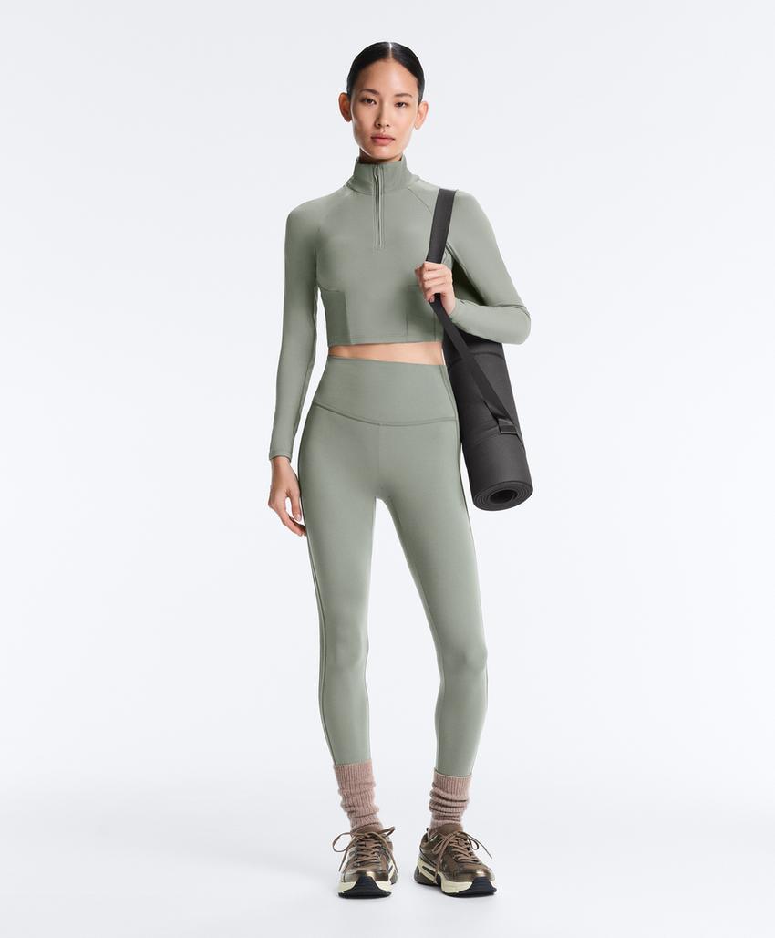 Удобная трикотажная футболка с длинным рукавом comfortlux