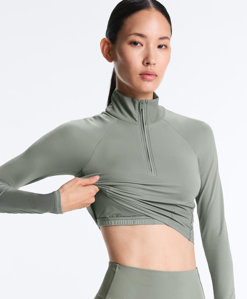 Удобная трикотажная футболка с длинным рукавом comfortlux