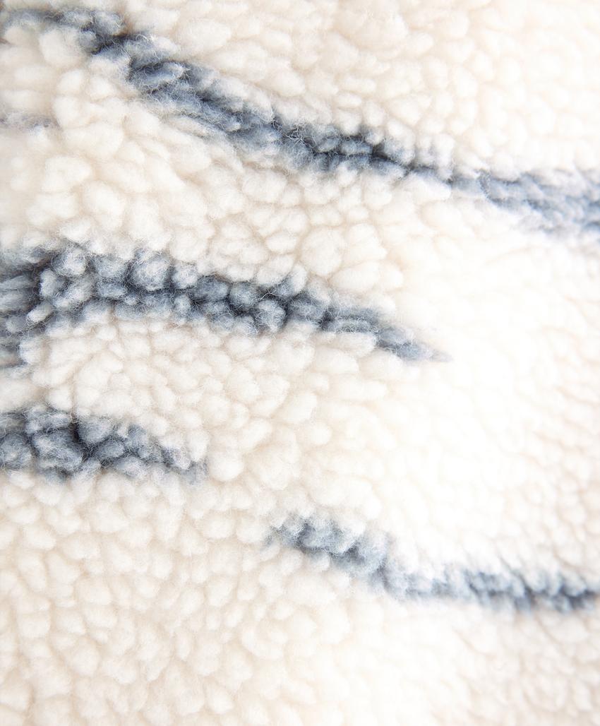 Полуприталенная куртка с молнией и воротником-стойкой из искусственного меха ski club