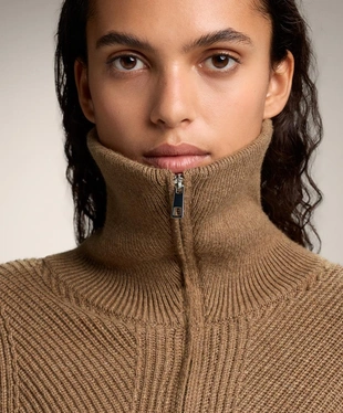 Вязаная куртка с отложным воротником- Заказать в России