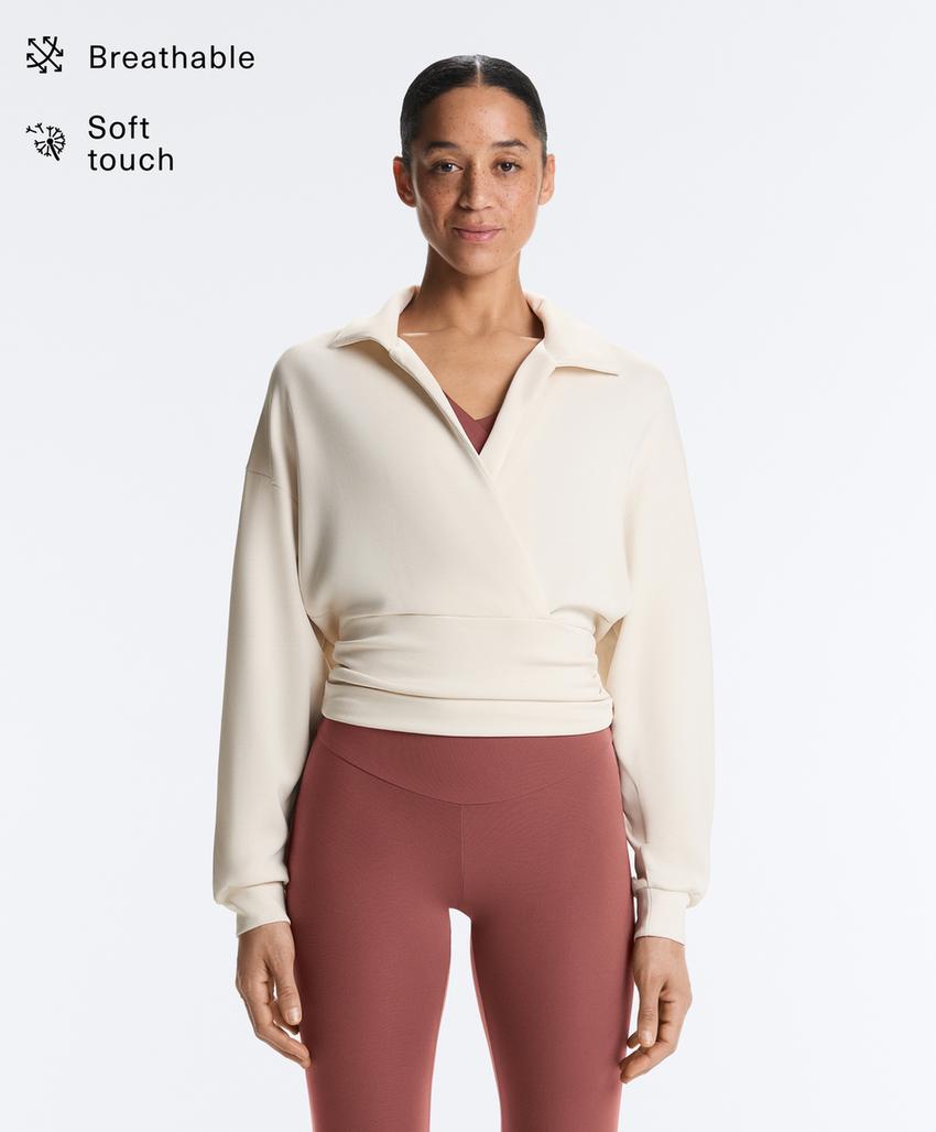 Свитшот с воротником-поло и завязками из мягкого модала