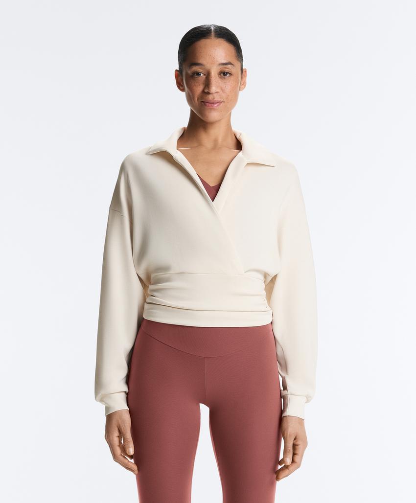 Свитшот с воротником-поло и завязками из мягкого модала