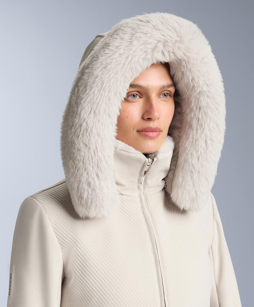 Приталенная водостойкая лыжная куртка Primaloft® SKI с цветными вставками