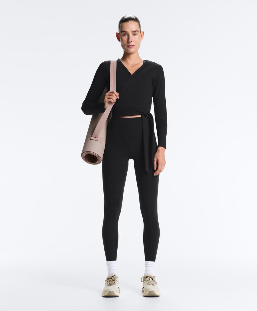 Футболка из смесового хлопка с завязками