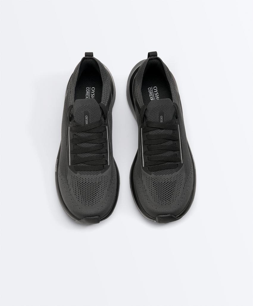 OY/AC 200 multi-activity Sport trainers