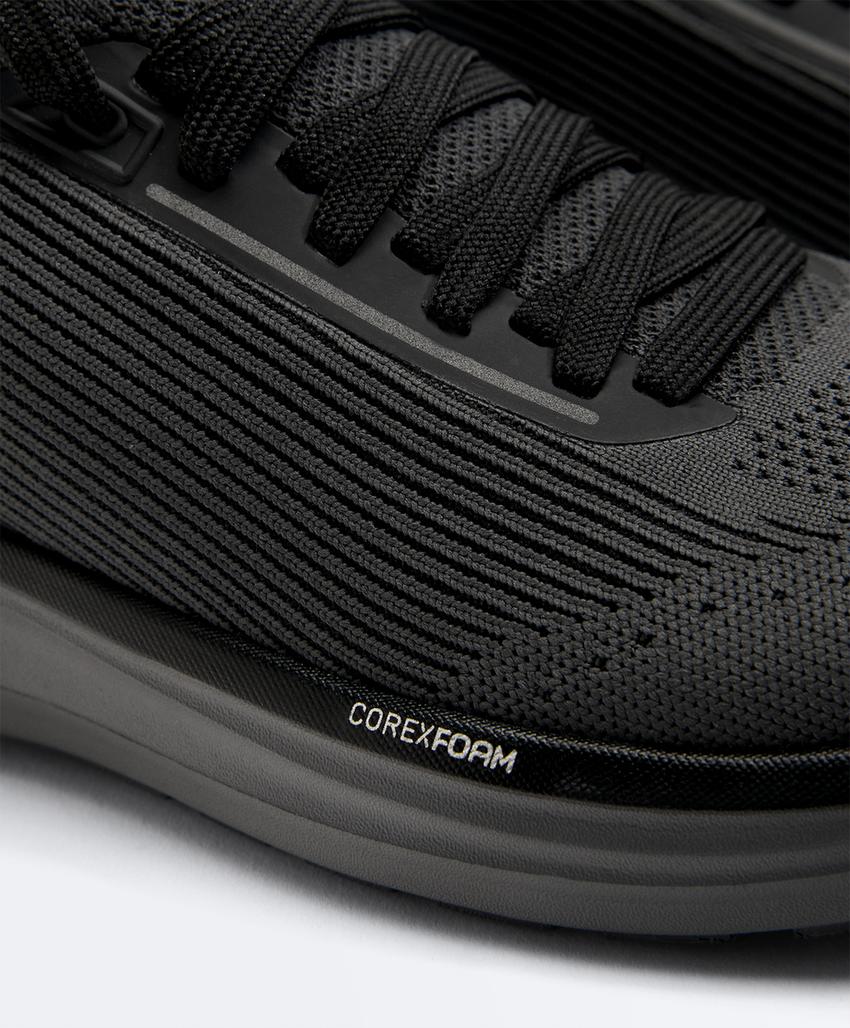 OY/AC 200 multi-activity Sport trainers