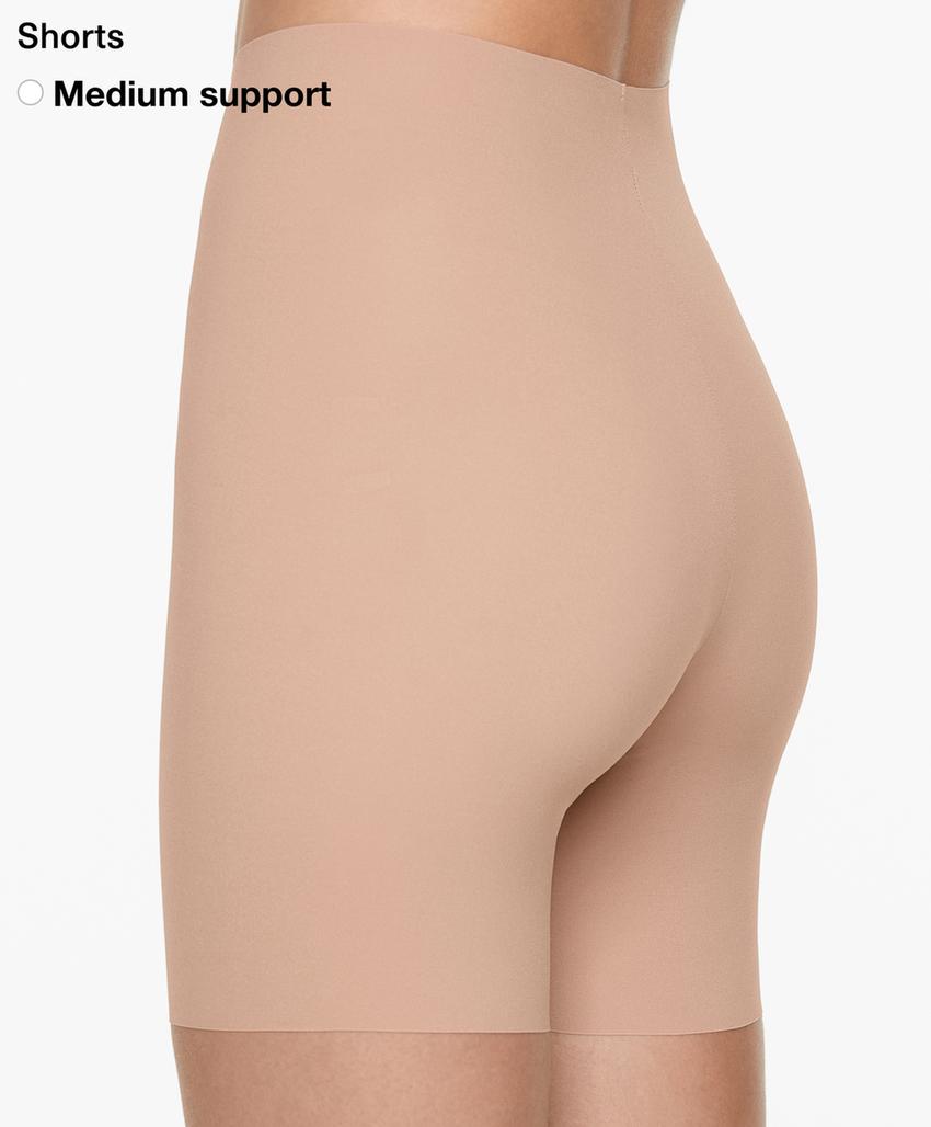 Шорты с высокой посадкой из невидимого материала с лазерной обрезкой