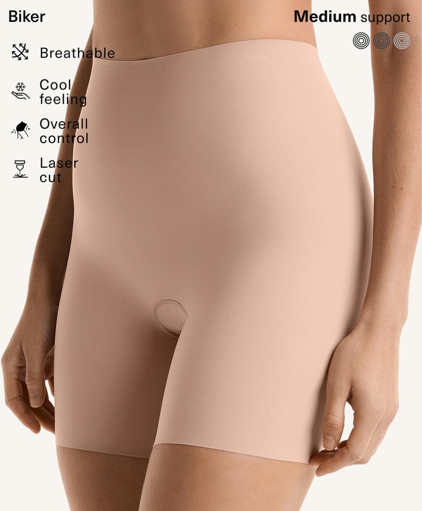 Шорты с высокой посадкой из невидимого материала с лазерной обрезкой