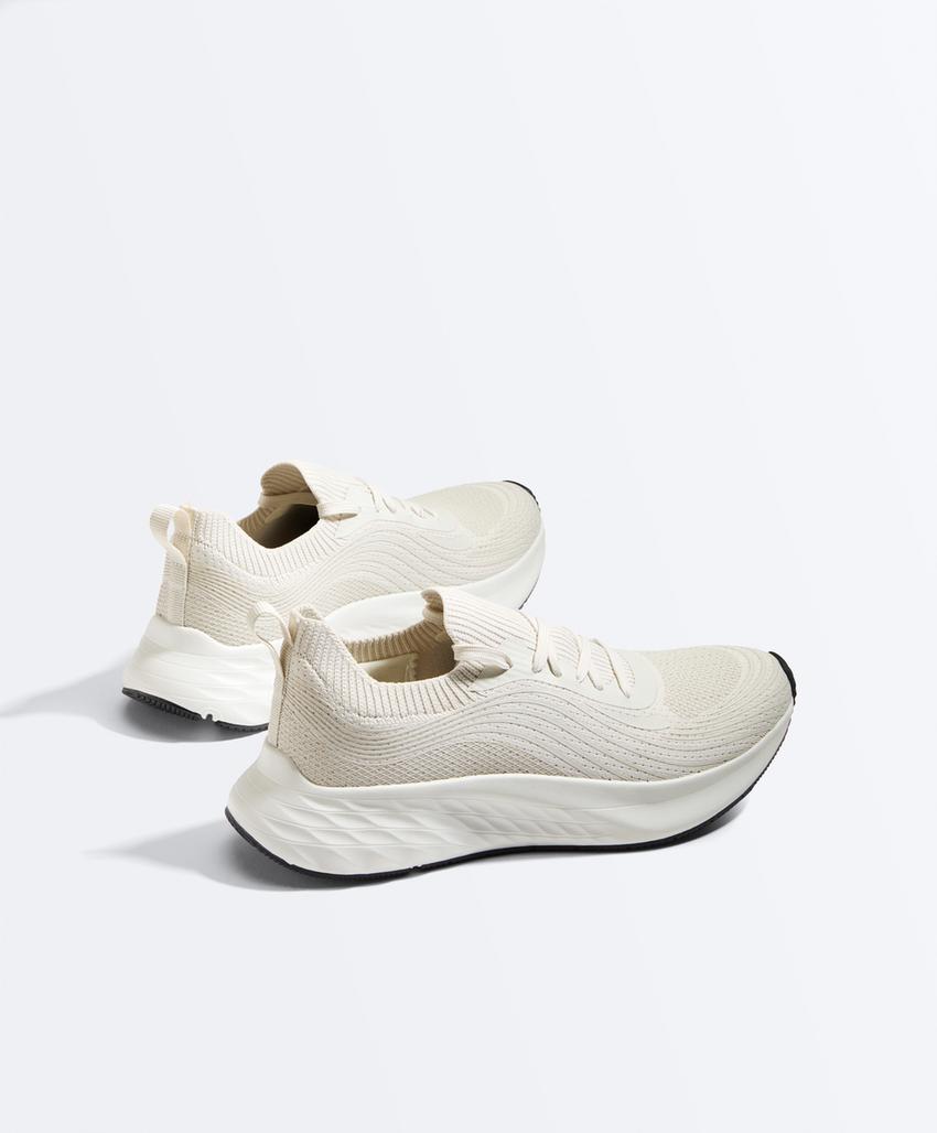 Универсальные кроссовки для спорта и активного отдыха