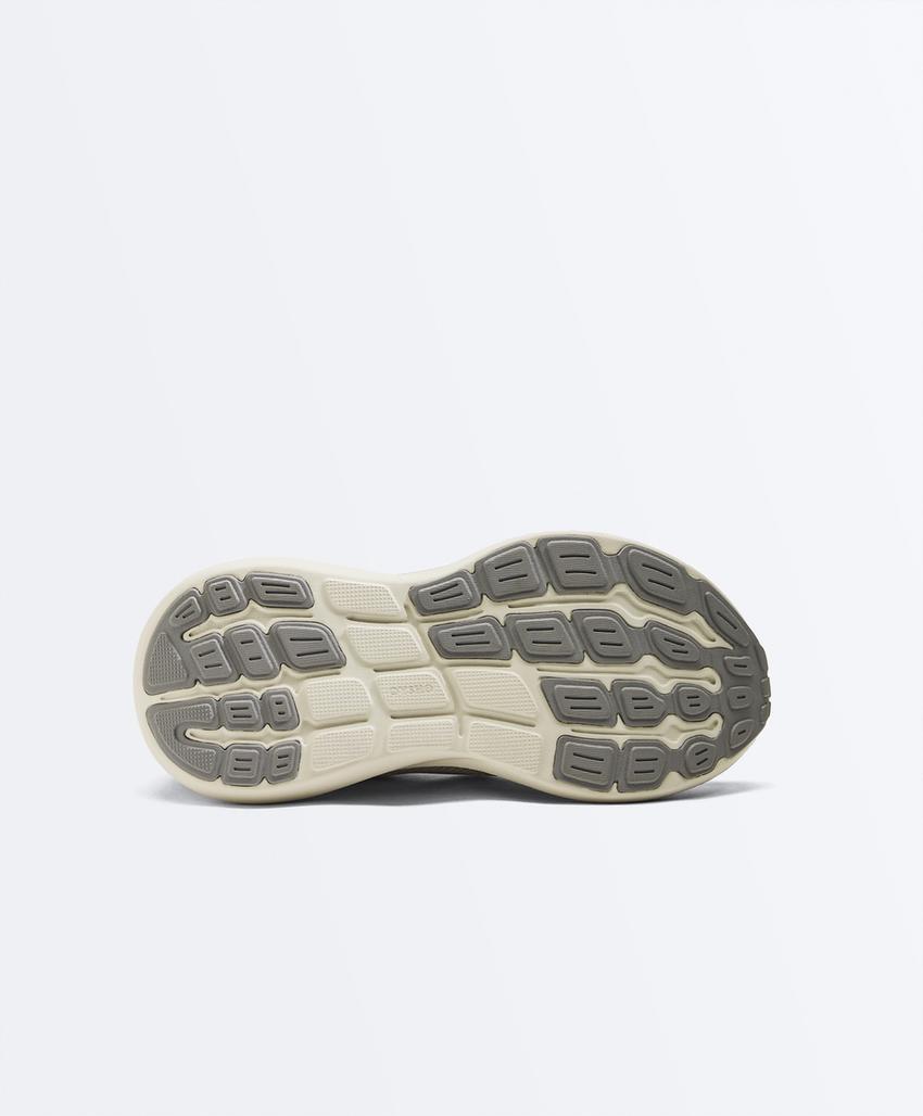 Кроссовки для бега oy/er 835