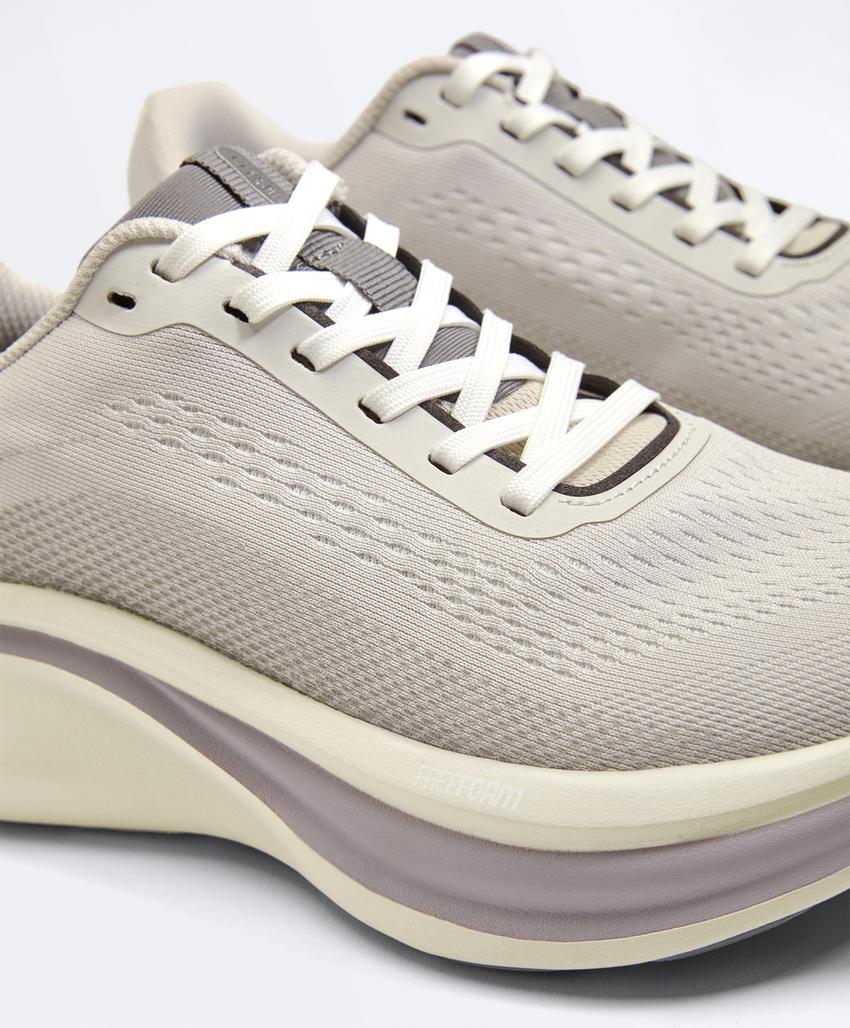 Беговые кроссовки oy/er 835