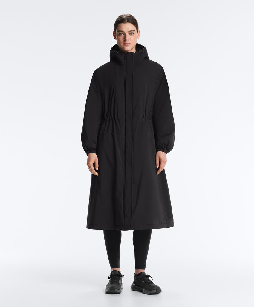 Ультралегкое длинное стеганое пуховое пальто oysho с водонепроницаемым 10k thindown®