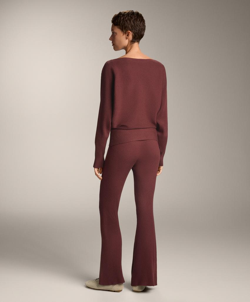 Брюки из ребристого трикотажа с широкими штанинами