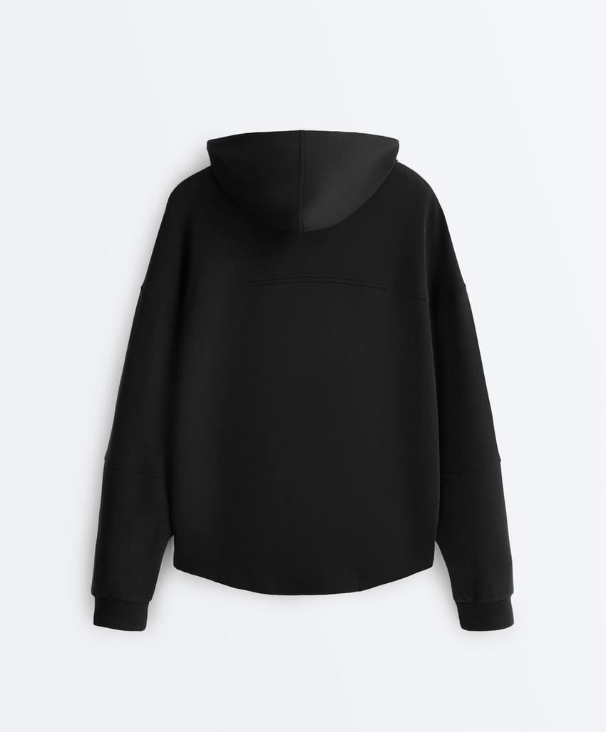 Мягкая удлиненная куртка с капюшоном из модала