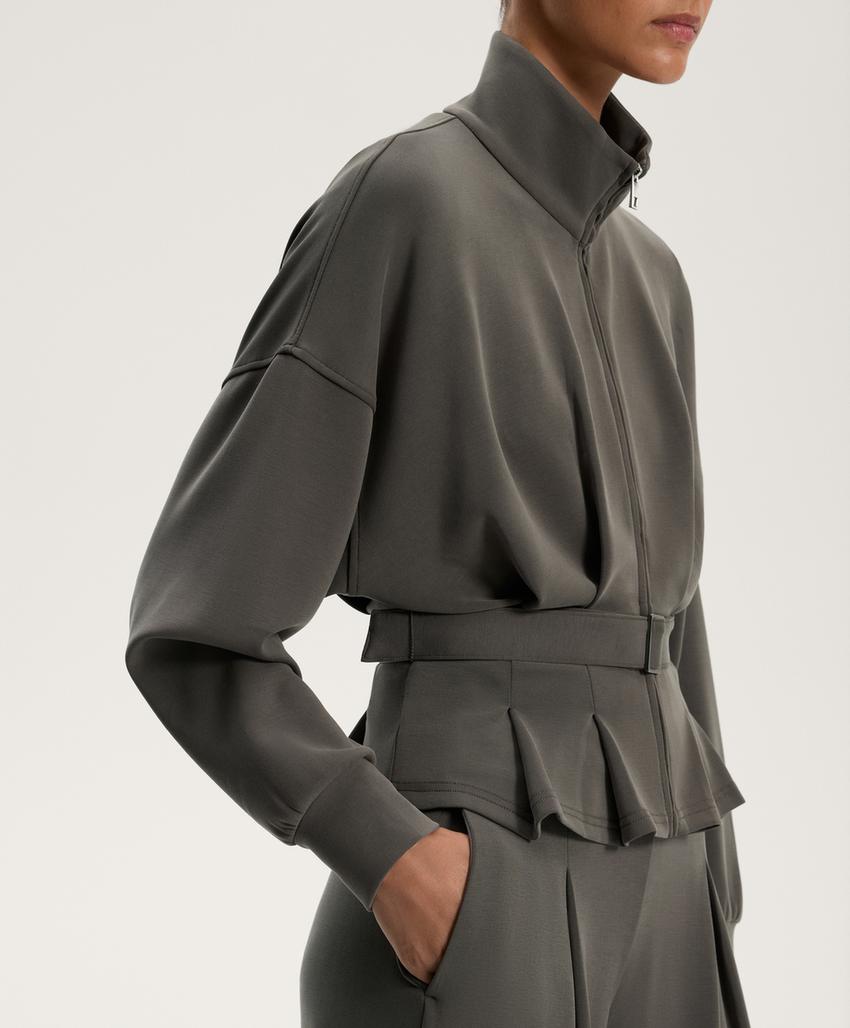 Пиджак из мягкого модала с поясом