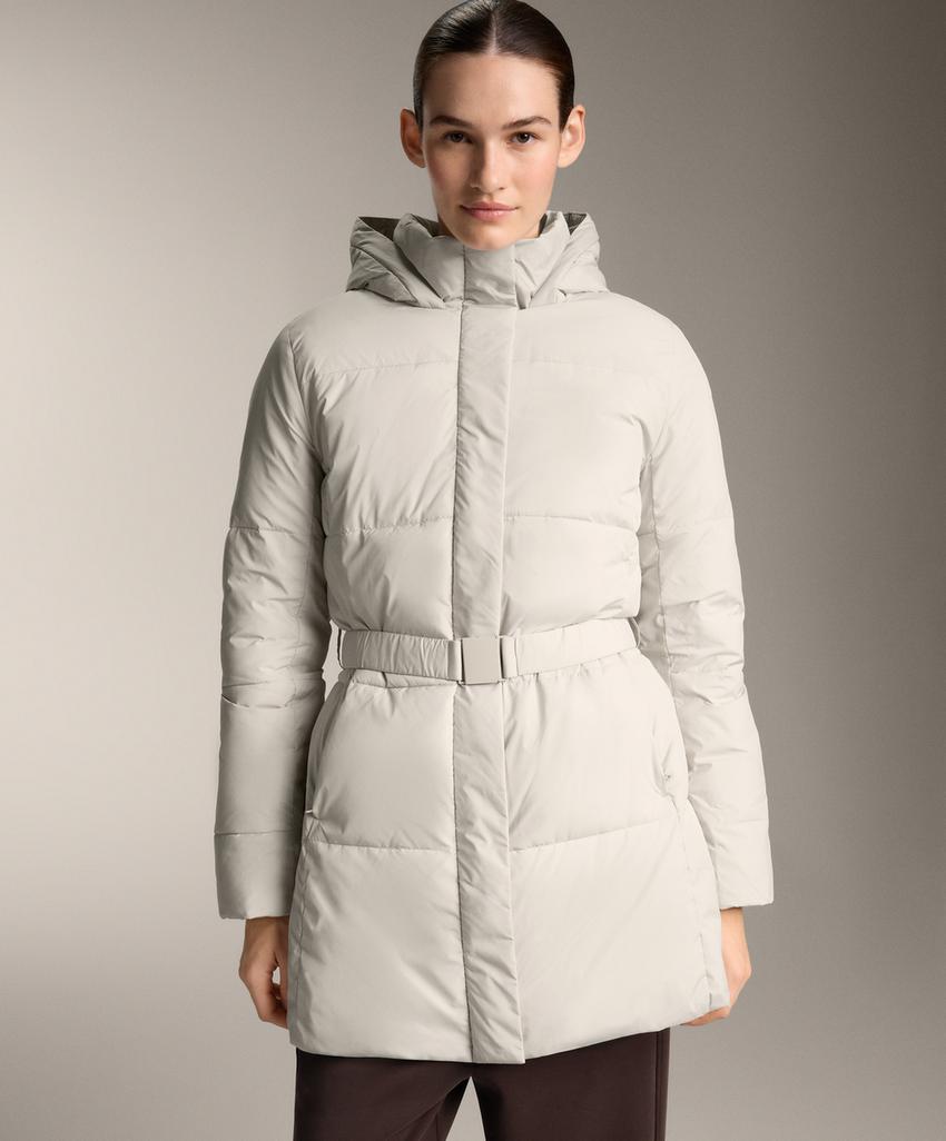 Водоотталкивающий утепленный пуховик до середины икры