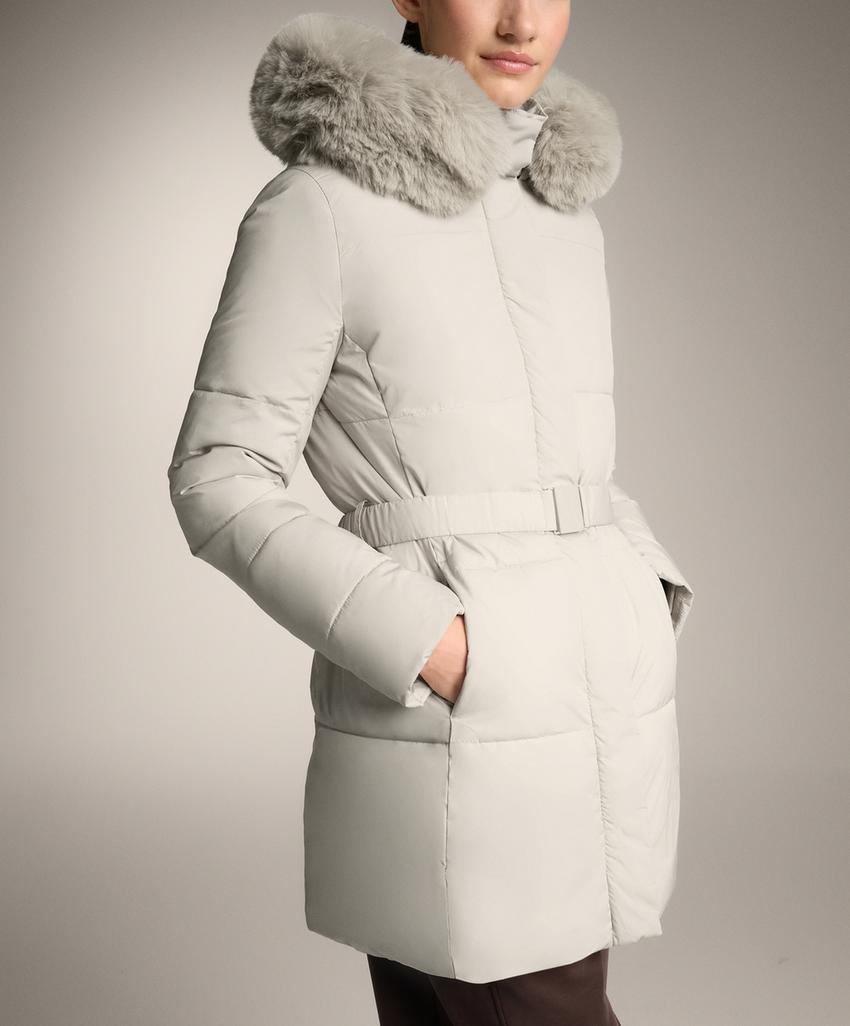 Водоотталкивающий утепленный пуховик до середины икры