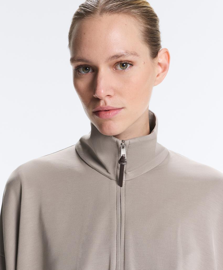 Пиджак с поясом-корсетом из мягкого модала