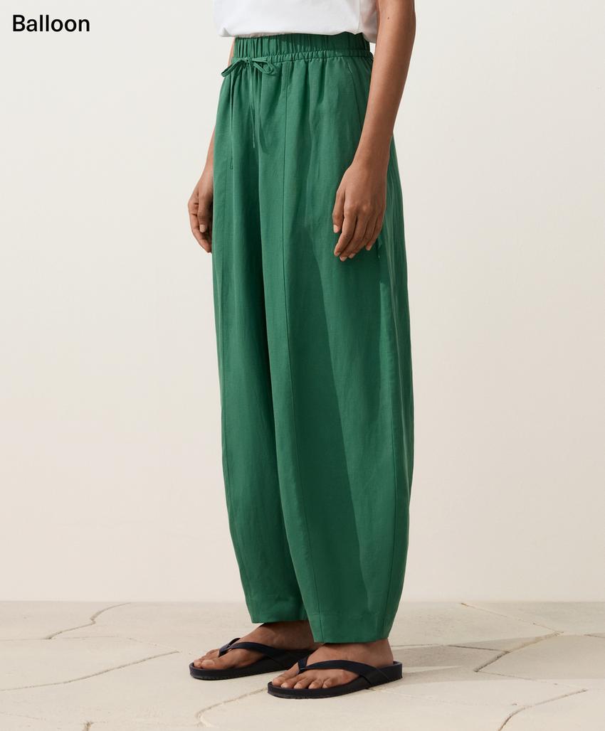 Брюки-бананы из смеси лиоцелла и 24% льна с швами