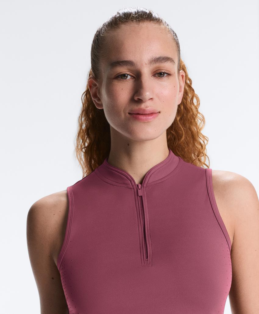 Майка без рукавов с полудлинной молнией