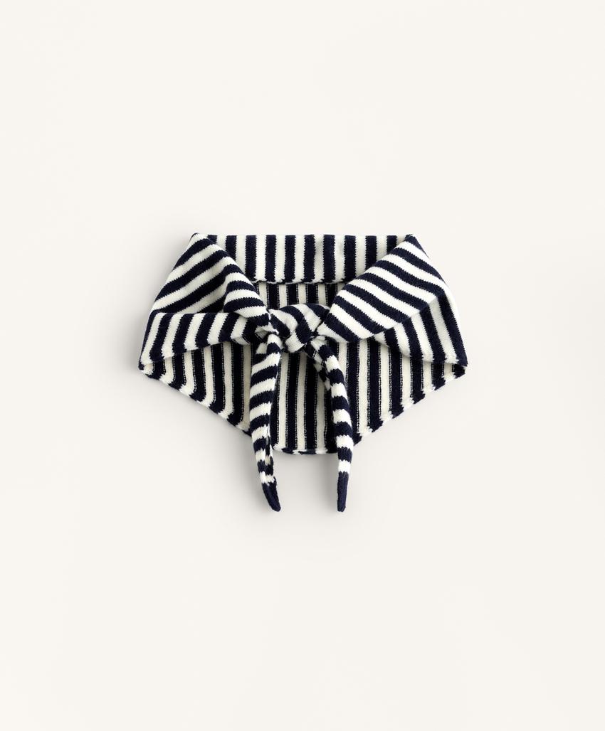 Полосатая вязаная бандана